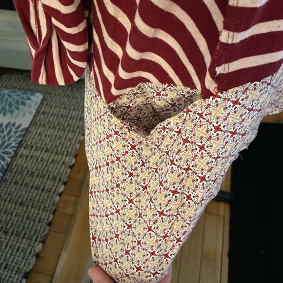 Beautiful Layered Top (L) - Picture 2 of 7